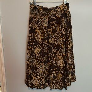 Geiger Flowered Skirt Size 40. Made in Austria. US Size 12/14